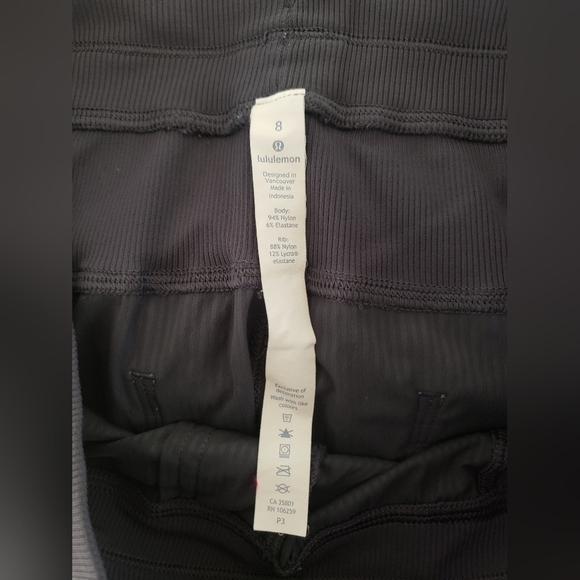 Lululemon street to studio ll pants sz 8 - Picture 5 of 7